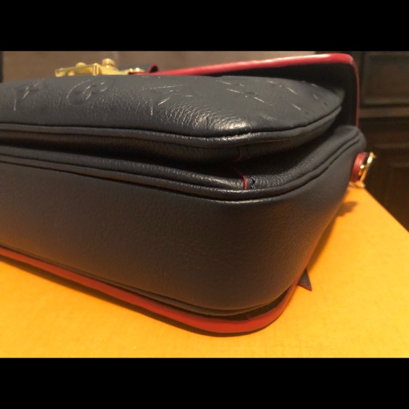 Sold! Authentic louis vuitton pochette metis - Picture 6 of 8